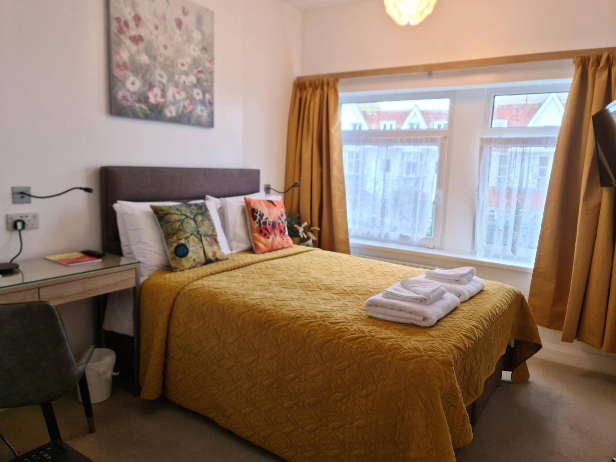 The Torland - Paignton Seafront - Free Parking, All Rooms En-Suite Exterior foto