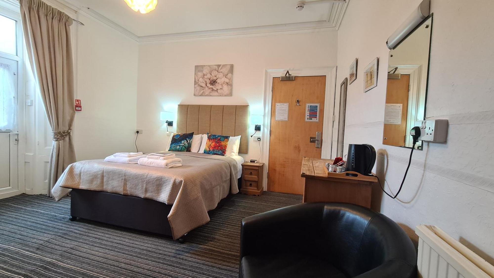 The Torland - Paignton Seafront - Free Parking, All Rooms En-Suite Exterior foto